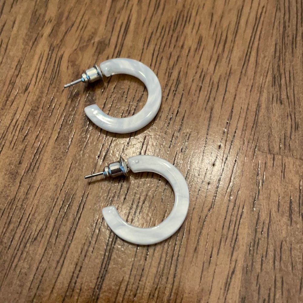 White mini hoops
